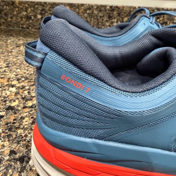 Hoka Men's Blue Running Shoes Bondi 7 size 10 - Picture 3 of 11